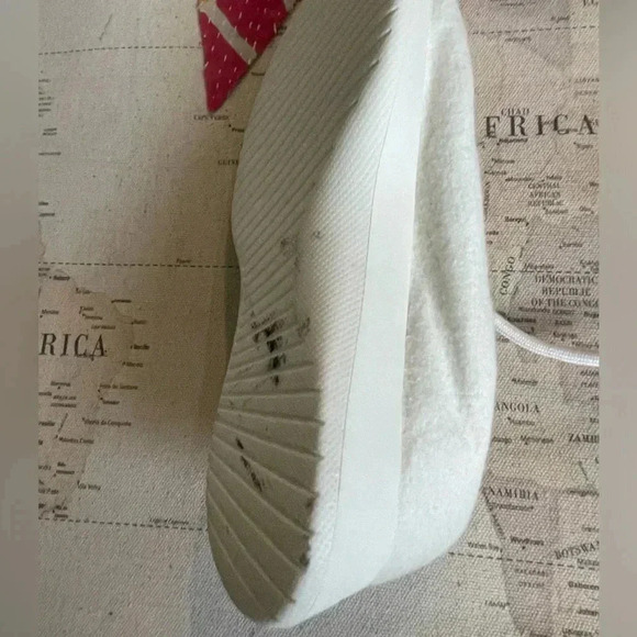 Allbirds Size W9 Cream Wool Runner - Picture 7 of 8